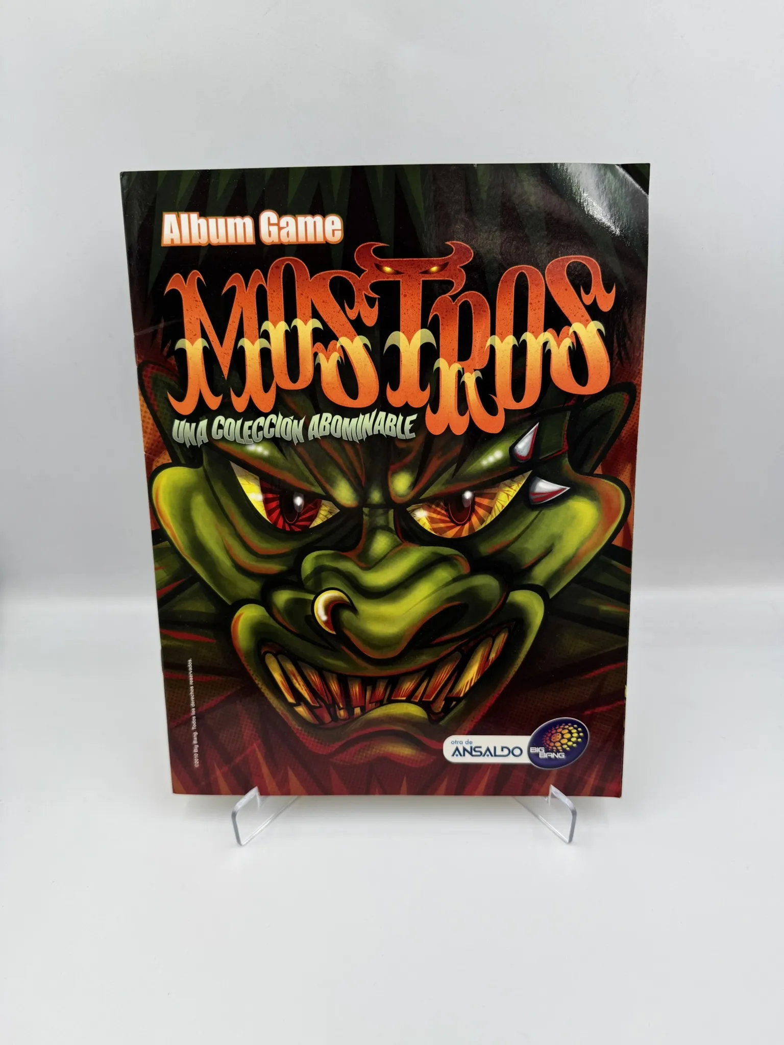 Mostros - Una Coleccion Abominable