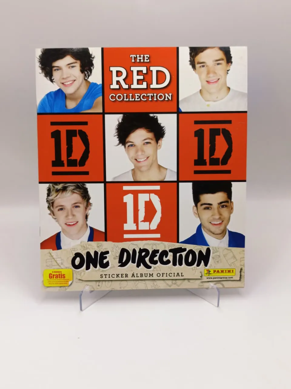 One Direction: The Red Collection - Album Incompleto Pegado (96%) - Panini (2013)