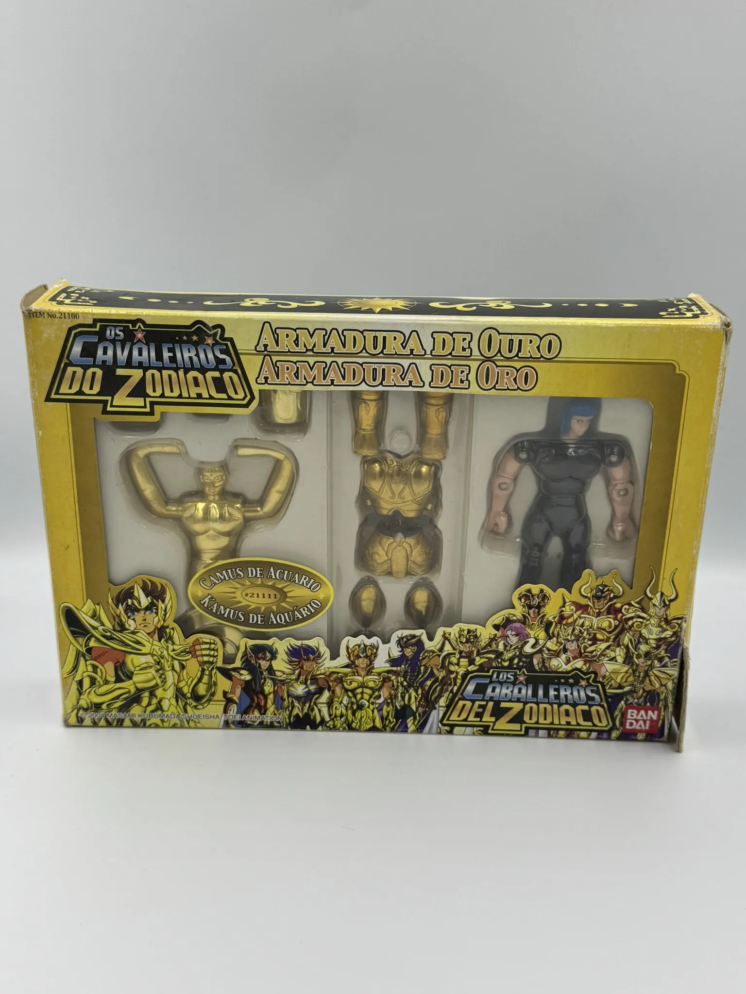 Figura Los Caballeros del Zodiaco - Armadura de Oro - Acuario