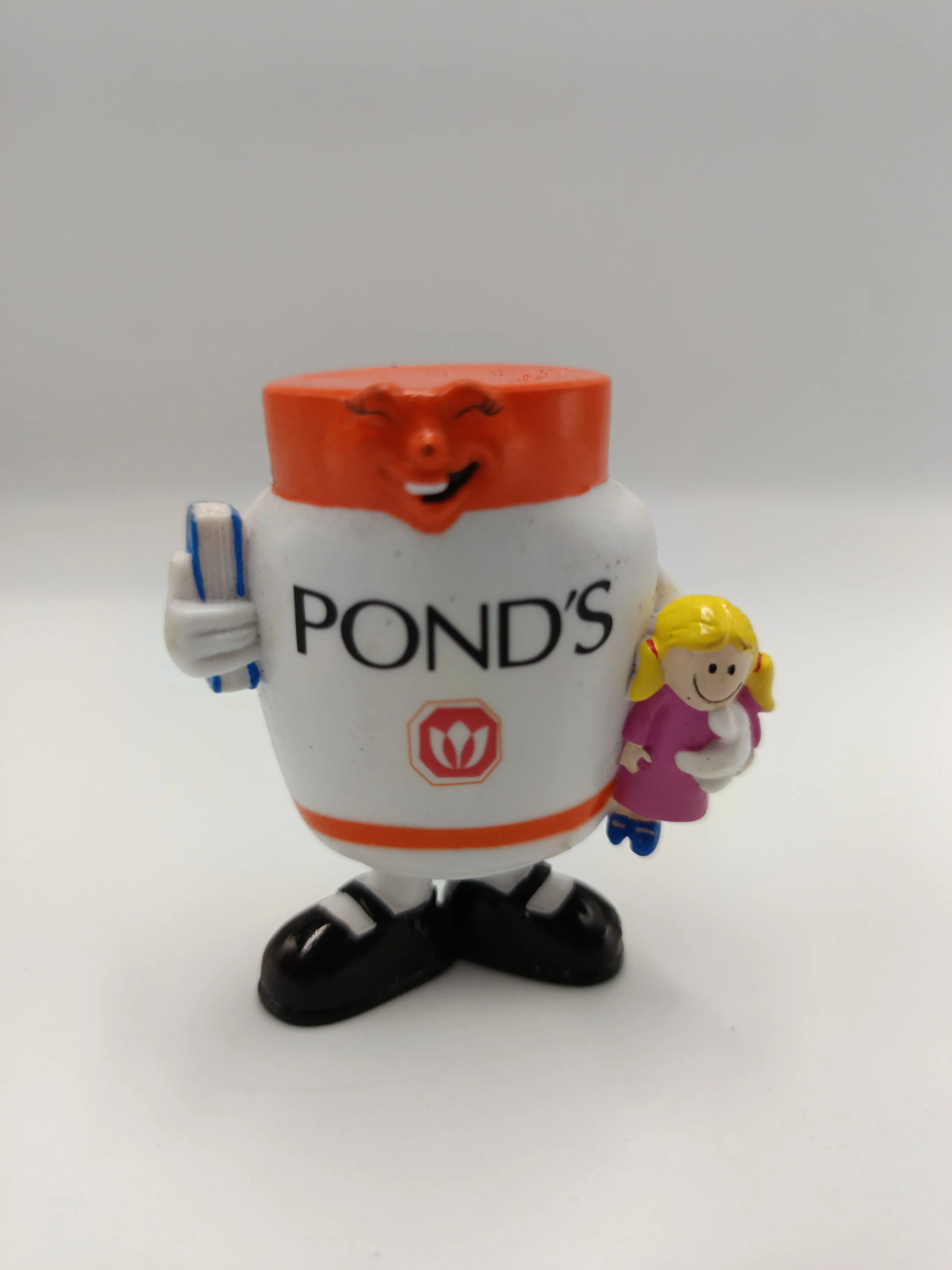 Figuras Promocionales Unilever