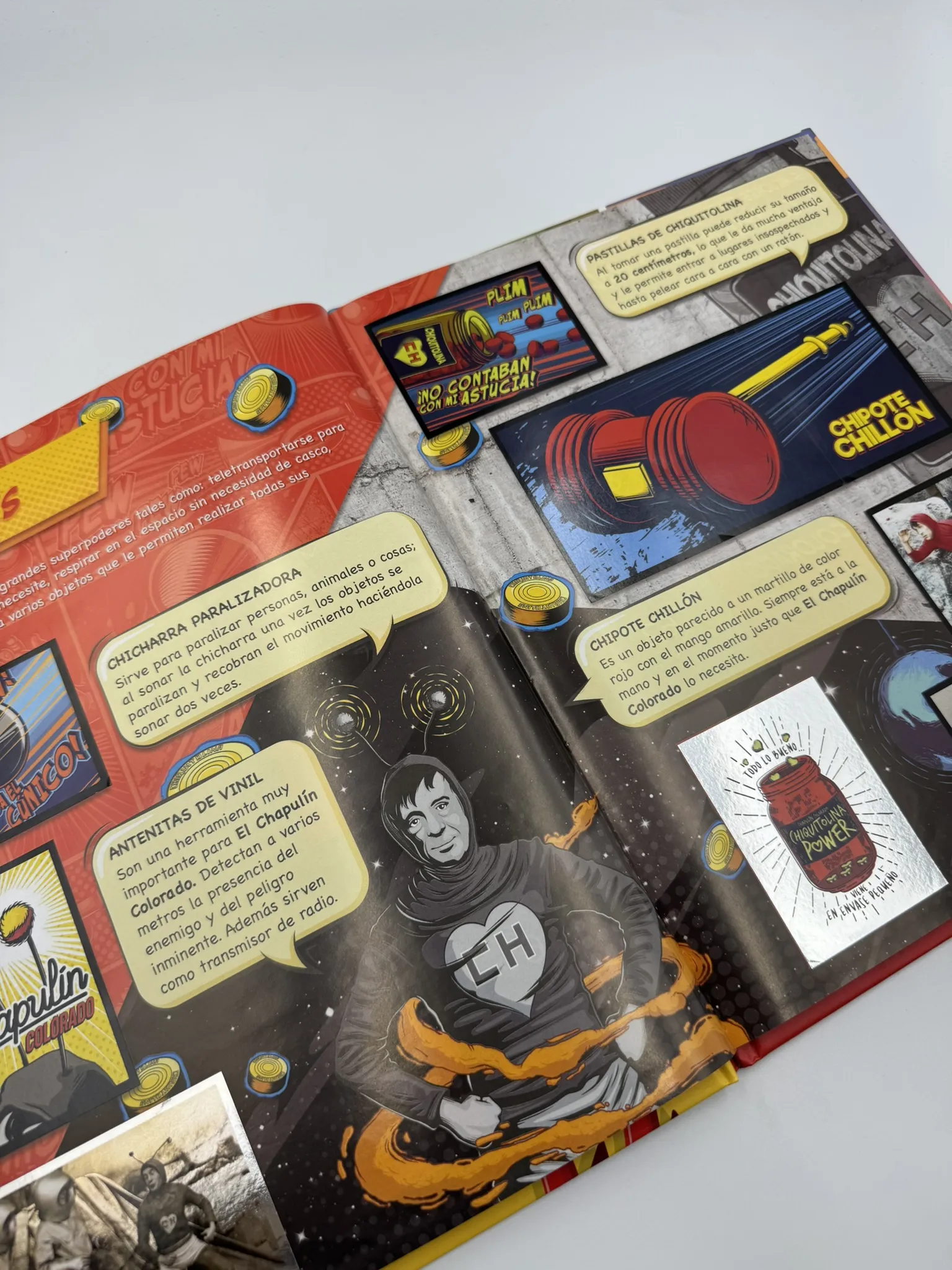 El Chapulín Colorado y El Chavo (Animados)