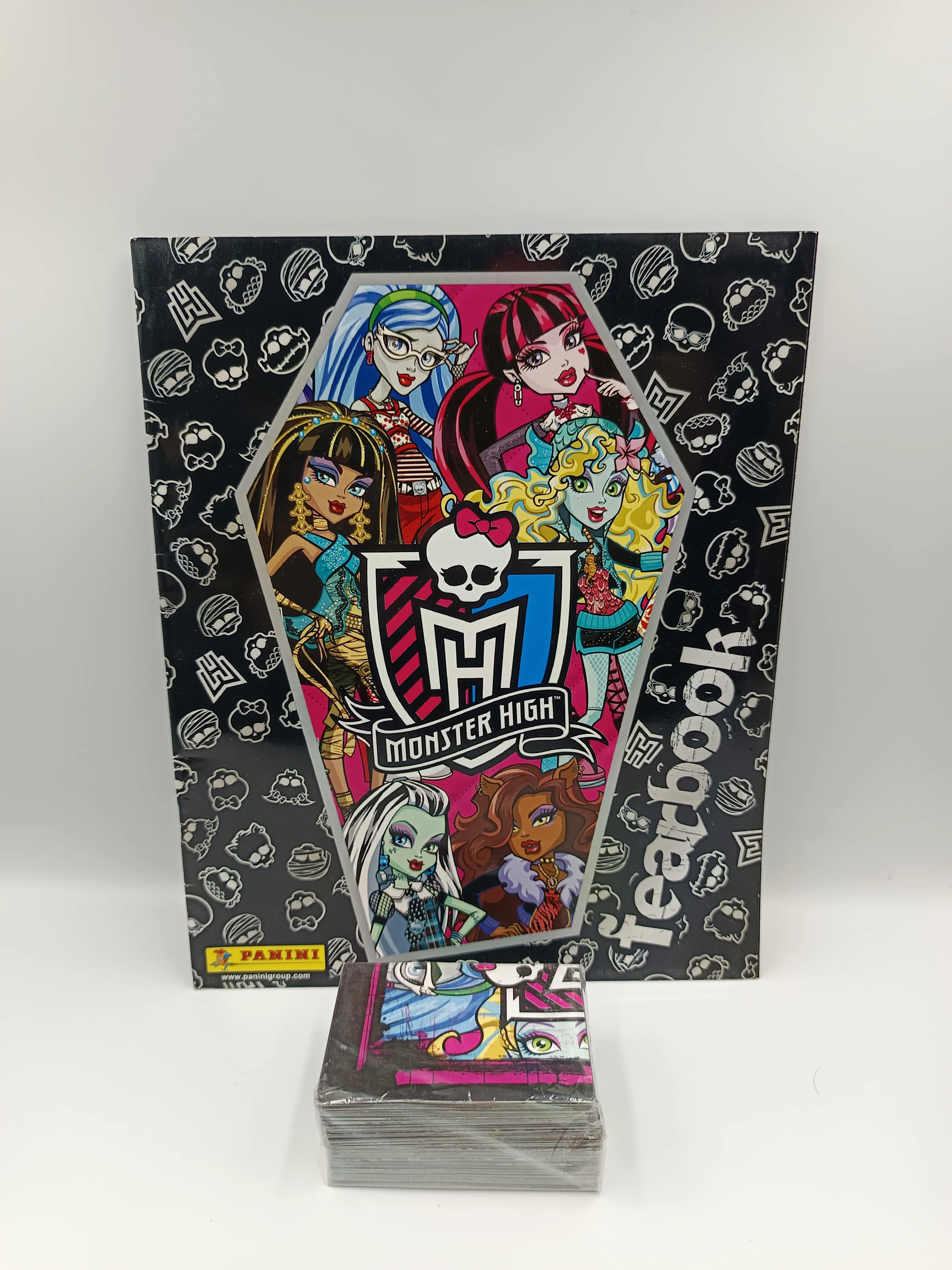 Monster High Fearbook