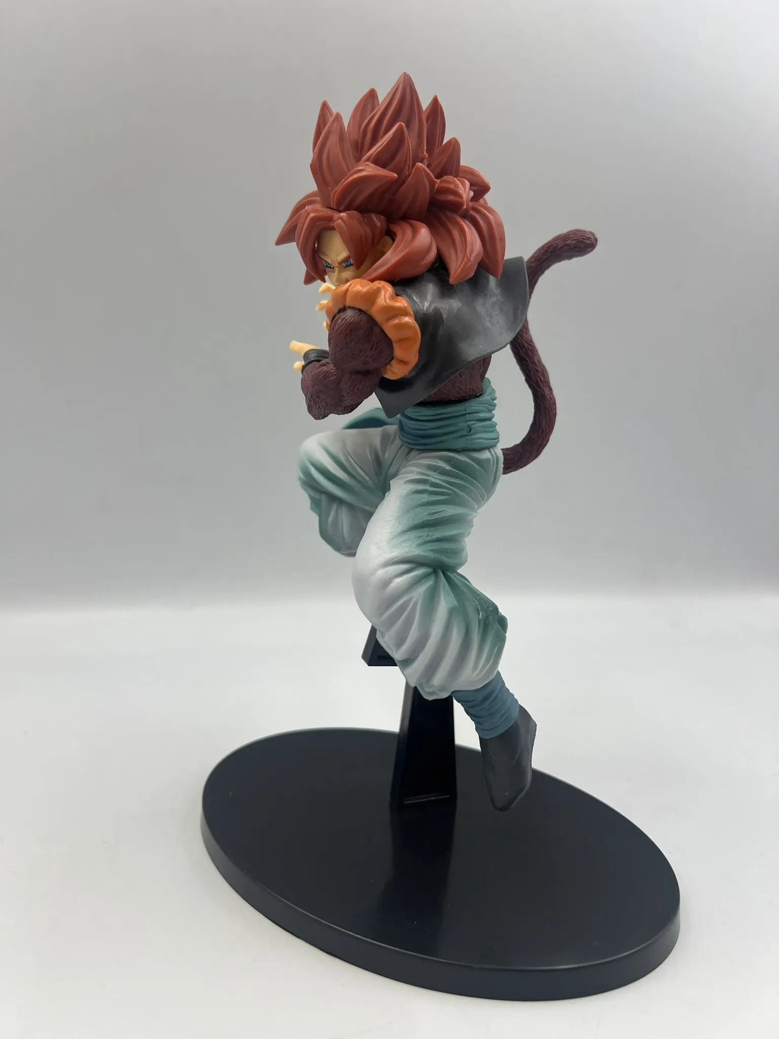 Figura Gogeta SSJ 4