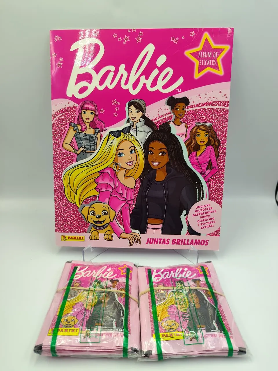Barbie Juntas Brillamos - Album Vacio + 40 Sobres - Panini (2025)