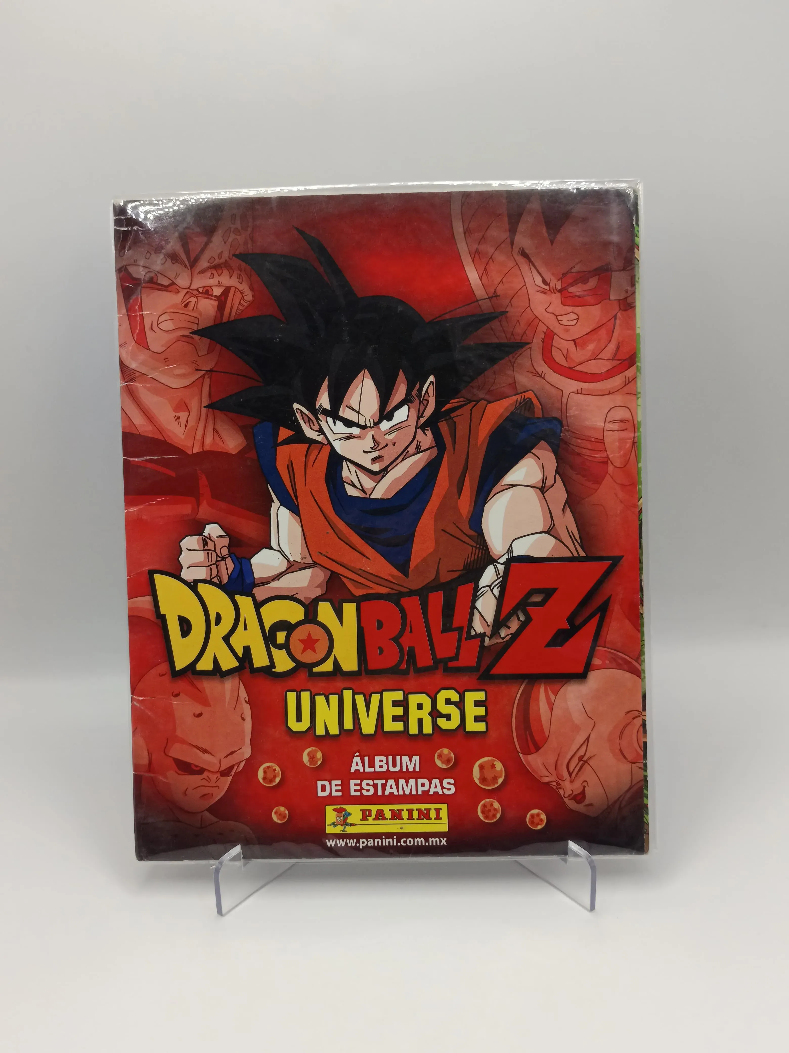 Dragon Ball Z Universe - Album Incompleto Pegado (83%) - Panini (2017)