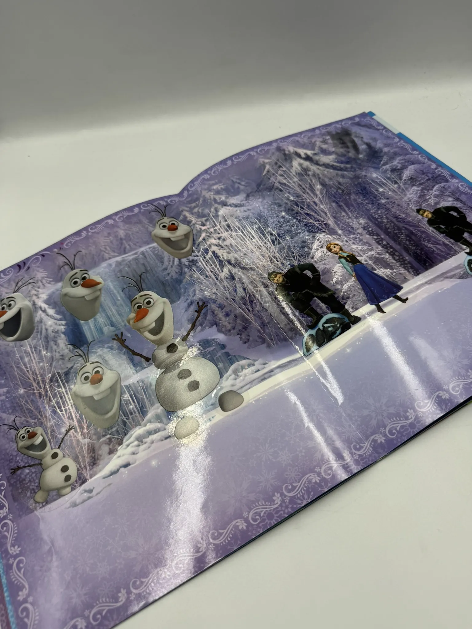 Frozen 2 – Una Aventura Congelada (Momentos Mágicos)